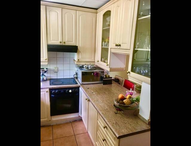 3 BEDROOM APARTMENT FOR SALE IN PAULSHOF